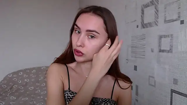 Snapshot of yourameliaa chatting on 04/11/26, 10:19 yourameliaa online show from 04/11/26, 10:19