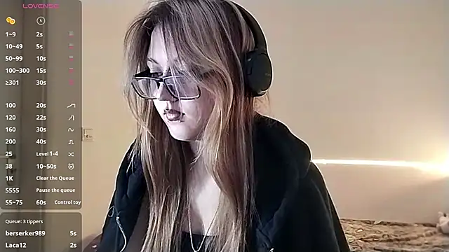 Snapshot of CucKuhta chatting on 04/09/26, 04:12 CucKuhta online show from 04/09/26, 04:12