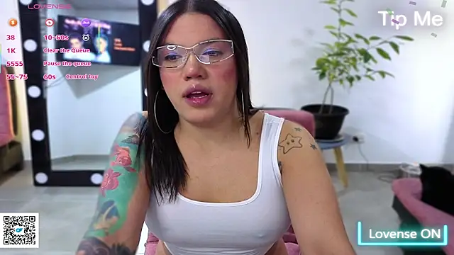 ashley-midnight online show from 05/21/26, 07:54