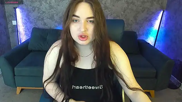 Snapshot of RapunzelAngel chatting on 04/05/26, 05:59 RapunzelAngel online show from 04/05/26, 05:59