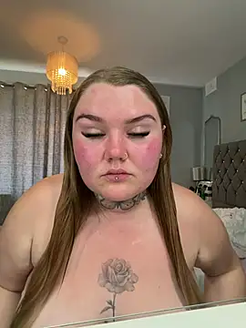 BeeMay22 online show from 06/14/26, 02:41