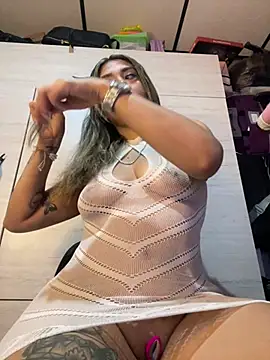 Snapshot of stefanyqueen69 chatting on 04/10/26, 01:49 stefanyqueen69 online show from 04/10/26, 01:49
