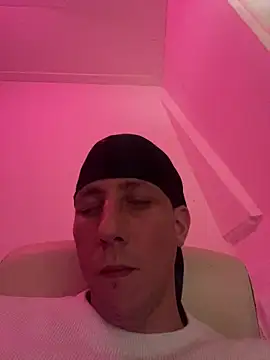 Snapshot of TitanNoir chatting on 04/04/26, 11:35 TitanNoir online show from 04/04/26, 11:35