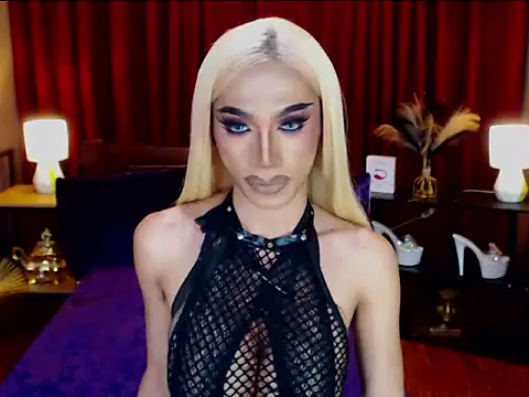 KieraLee online show from 04/30/26, 12:06
