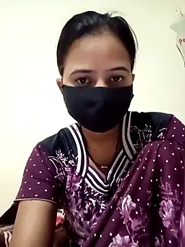 Snapshot of Poojalodhi_567 chatting on 03/05/26, 08:27 Poojalodhi 567 online show from 03/05/26, 08:27
