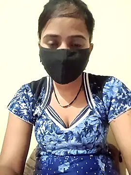 Snapshot of Poojalodhi_567 chatting on 03/06/26, 03:08 Poojalodhi 567 online show from 03/06/26, 03:08