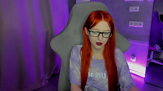 Snapshot of Emma_Dusk chatting on 03/27/26, 01:00 Emma Dusk online show from 03/27/26, 01:00