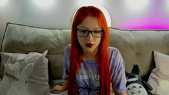 Snapshot of Emma_Dusk chatting on 04/02/26, 01:03 Emma Dusk online show from 04/02/26, 01:03