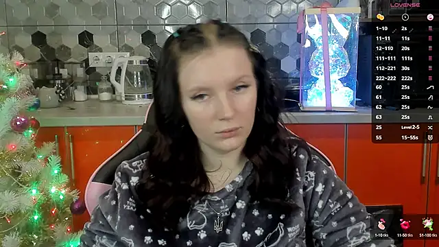 Mary Blu online show from 12/21/24, 11:45