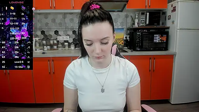 Mary Blu online show from 01/06/25, 01:09