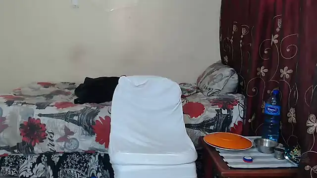 Moiii Lekker Meddei online show from 06/12/26, 05:28