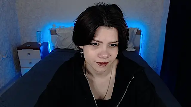 llittle-peachh online show from 03/18/26, 05:16
