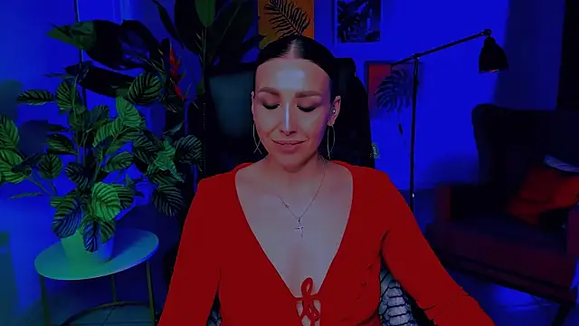 Snapshot of MonicaRiley chatting on 04/10/26, 03:06 MonicaRiley online show from 04/10/26, 03:06