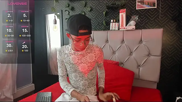 Snapshot of patrick_lovee chatting on 06/04/26, 06:36 patrick lovee online show from 06/04/26, 06:36