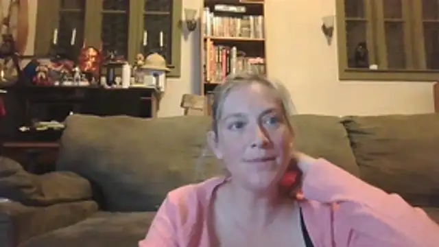 Snapshot of MistyMountains96 chatting on 06/03/26, 02:14 MistyMountains96 online show from 06/03/26, 02:14