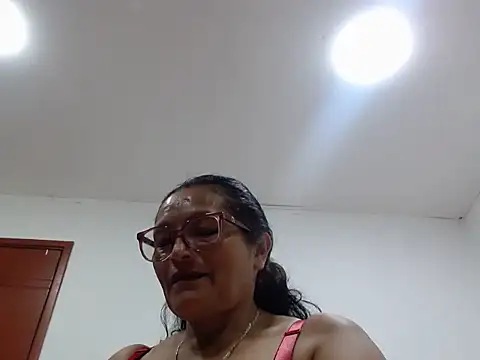 Snapshot of _BellaNocturna chatting on 05/29/26, 03:26 BellaNocturna online show from 05/29/26, 03:26
