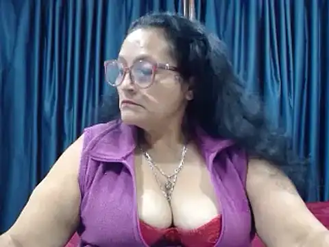 Snapshot of _BellaNocturna chatting on 06/11/26, 02:53 BellaNocturna online show from 06/11/26, 02:53