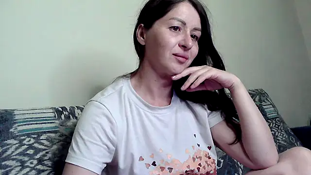 Snapshot of TenderAndSweetX chatting on 06/13/26, 10:29 TenderAndSweetX online show from 06/13/26, 10:29