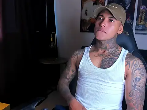 Snapshot of tyler_bell_ chatting on 03/09/26, 01:37 tyler bell online show from 03/09/26, 01:37