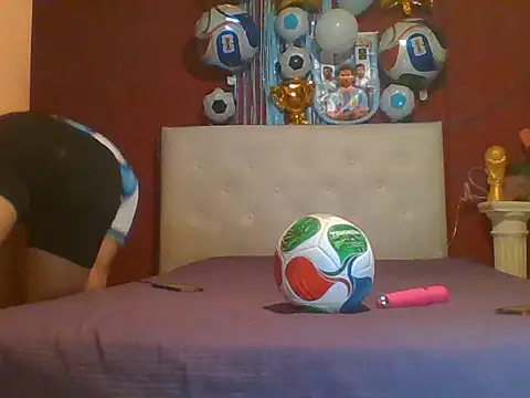 Snapshot of Jime_Love7777 chatting on 06/07/26, 05:27 Jime Love7777 online show from 06/07/26, 05:27