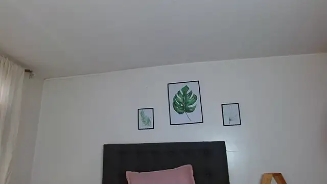 Snapshot of samanthachop chatting on 06/10/26, 02:16 samanthachop online show from 06/10/26, 02:16