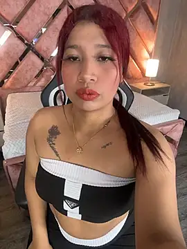 Snapshot of Cherry_Charlottee chatting on 03/18/26, 07:28 Cherry Charlottee online show from 03/18/26, 07:28