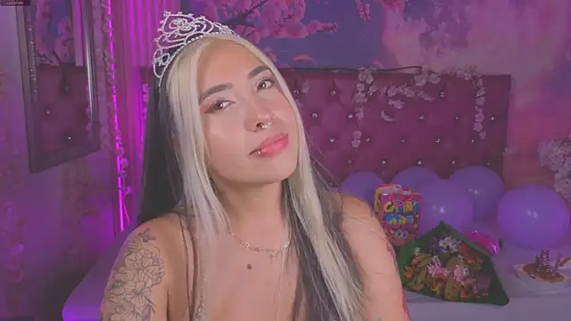 ManuelaVeeleez online show from 06/11/26, 05:38