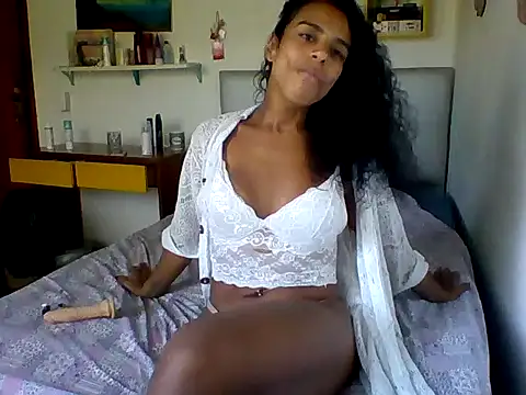 Snapshot of daniellels91 chatting on 03/05/26, 06:37 daniellels91 online show from 03/05/26, 06:37