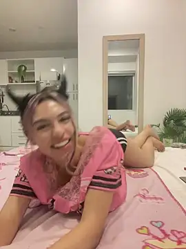 Snapshot of SweetCherry__ chatting on 06/04/26, 02:06 SweetCherry online show from 06/04/26, 02:06