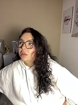 AlmaraRouge online show from 06/11/26, 02:53