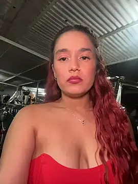 Snapshot of isabella_ferrer99 chatting on 03/08/26, 05:33 isabella ferrer99 online show from 03/08/26, 05:33