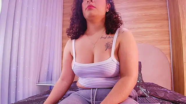 Snapshot of kiara_lp chatting on 05/14/26, 03:02 kiara lp online show from 05/14/26, 03:02