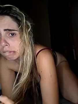 Emilyvuxa online show from 05/18/26, 07:09