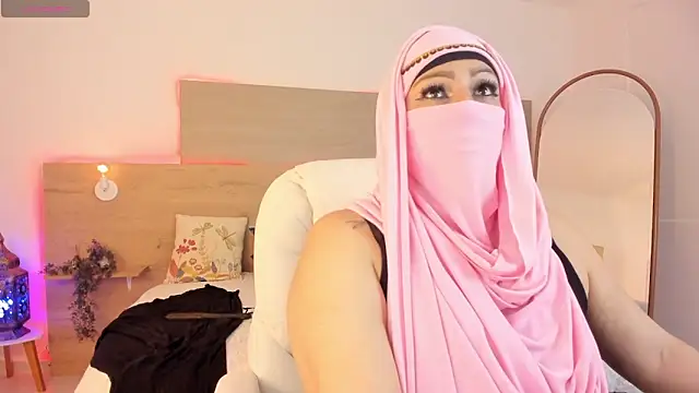 Snapshot of _Azahaaraa_ chatting on 03/22/26, 04:49 Azahaaraa online show from 03/22/26, 04:49