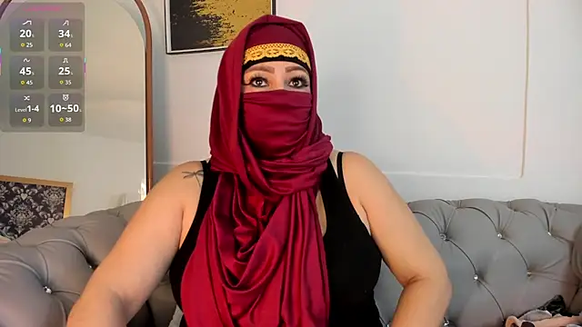 Snapshot of _Azahaaraa_ chatting on 04/19/26, 03:39 Azahaaraa online show from 04/19/26, 03:39