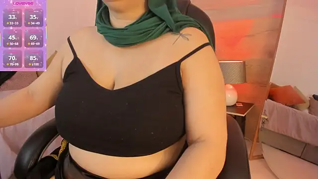 Snapshot of _Azahaaraa_ chatting on 06/20/26, 04:04 Azahaaraa online show from 06/20/26, 04:04