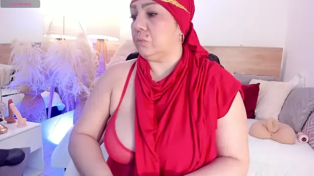 Snapshot of _Azahaaraa_ chatting on 07/23/26, 07:45 Azahaaraa online show from 07/23/26, 07:45