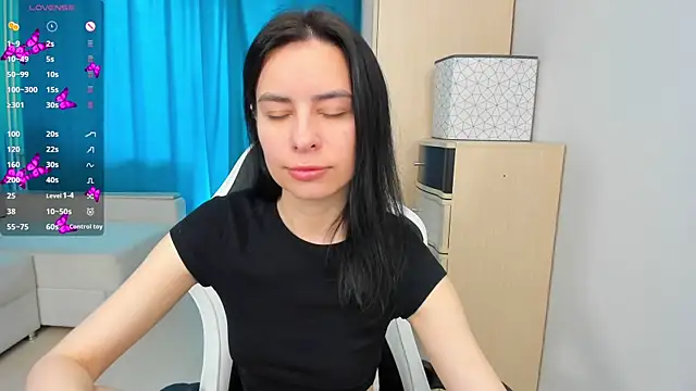 Horny  Nikki online show from 07/23/26, 09:51