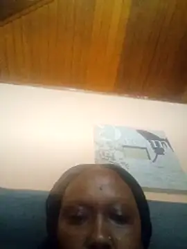 Snapshot of Mbaleehle chatting on 05/21/26, 11:45 Mbaleehle online show from 05/21/26, 11:45