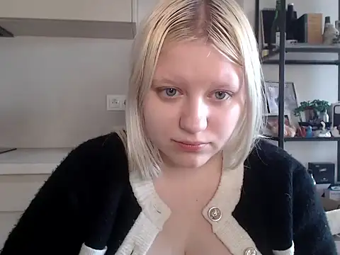LenaSecret19 online show from 04/29/26, 05:44