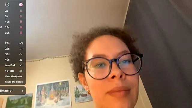 Snapshot of Selena_blom chatting on 03/06/26, 12:12 Selena blom online show from 03/06/26, 12:12