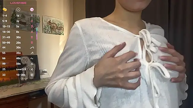 Snapshot of Selena_blom chatting on 04/01/26, 10:27 Selena blom online show from 04/01/26, 10:27