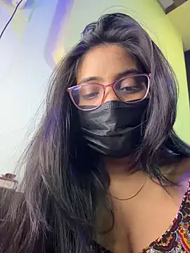 Snapshot of nikki_catz chatting on 04/04/26, 12:31 nikki catz online show from 04/04/26, 12:31