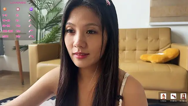 onlylookatu online show from 07/11/26, 06:05