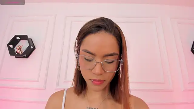 Im Scarlett  online show from 06/18/26, 05:39