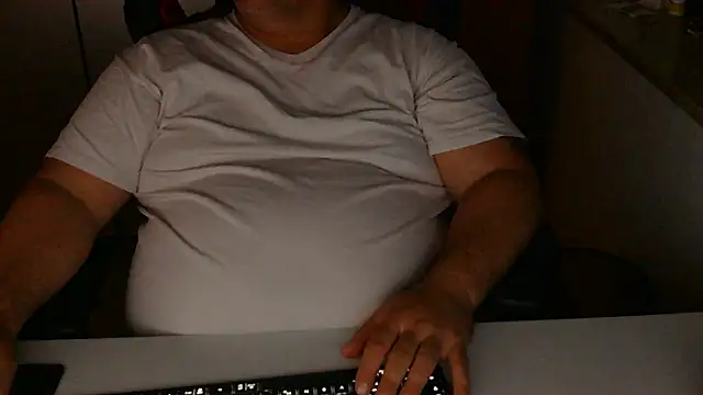 Snapshot of Blase_Hase123 chatting on 04/12/26, 06:57 Blase Hase123 online show from 04/12/26, 06:57