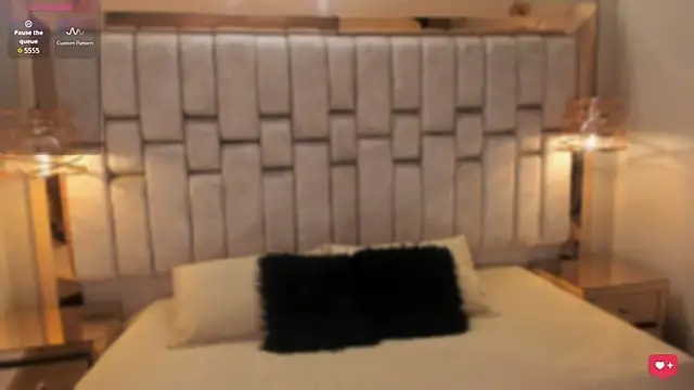 FoxxxyPink online show from 07/03/26, 08:15