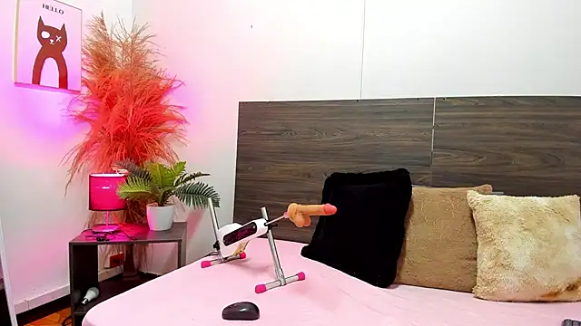 KahiaSmith online show from 07/25/26, 12:47