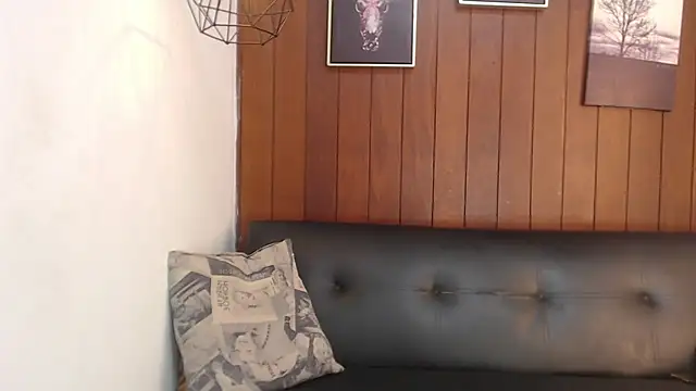 Snapshot of chriss_ath chatting on 07/20/26, 01:57 chriss ath online show from 07/20/26, 01:57