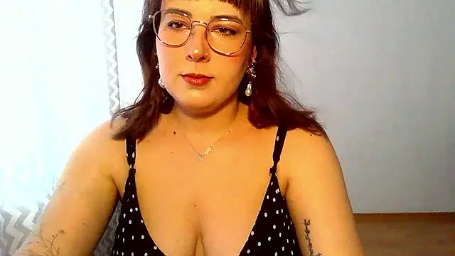 ClaraHard online show from 07/18/26, 08:40